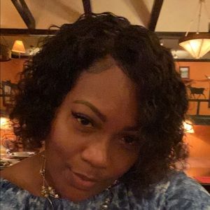 Meet your Posher, Carisa